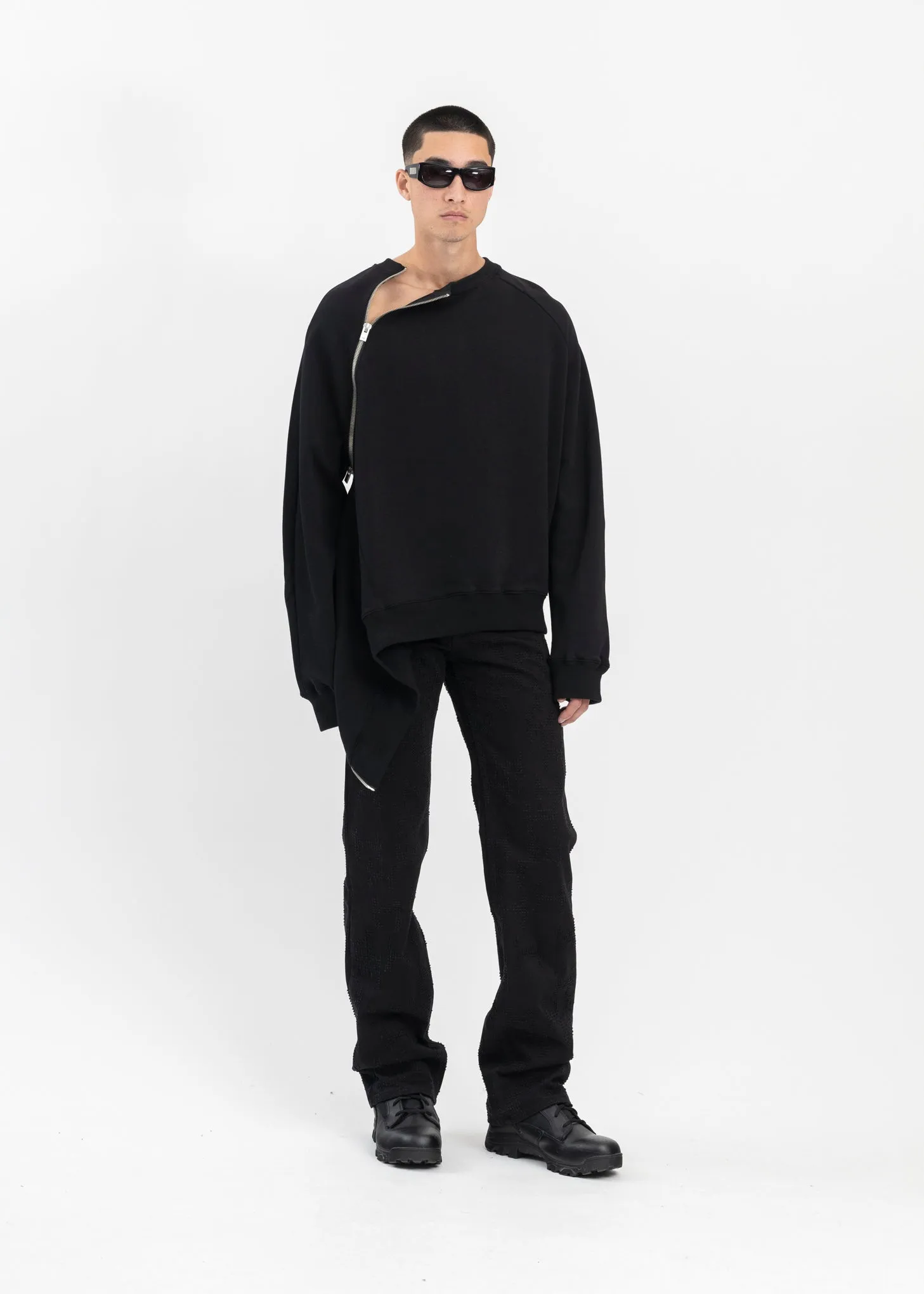 BLACK SEQUENCE ZIP CREWNECK
