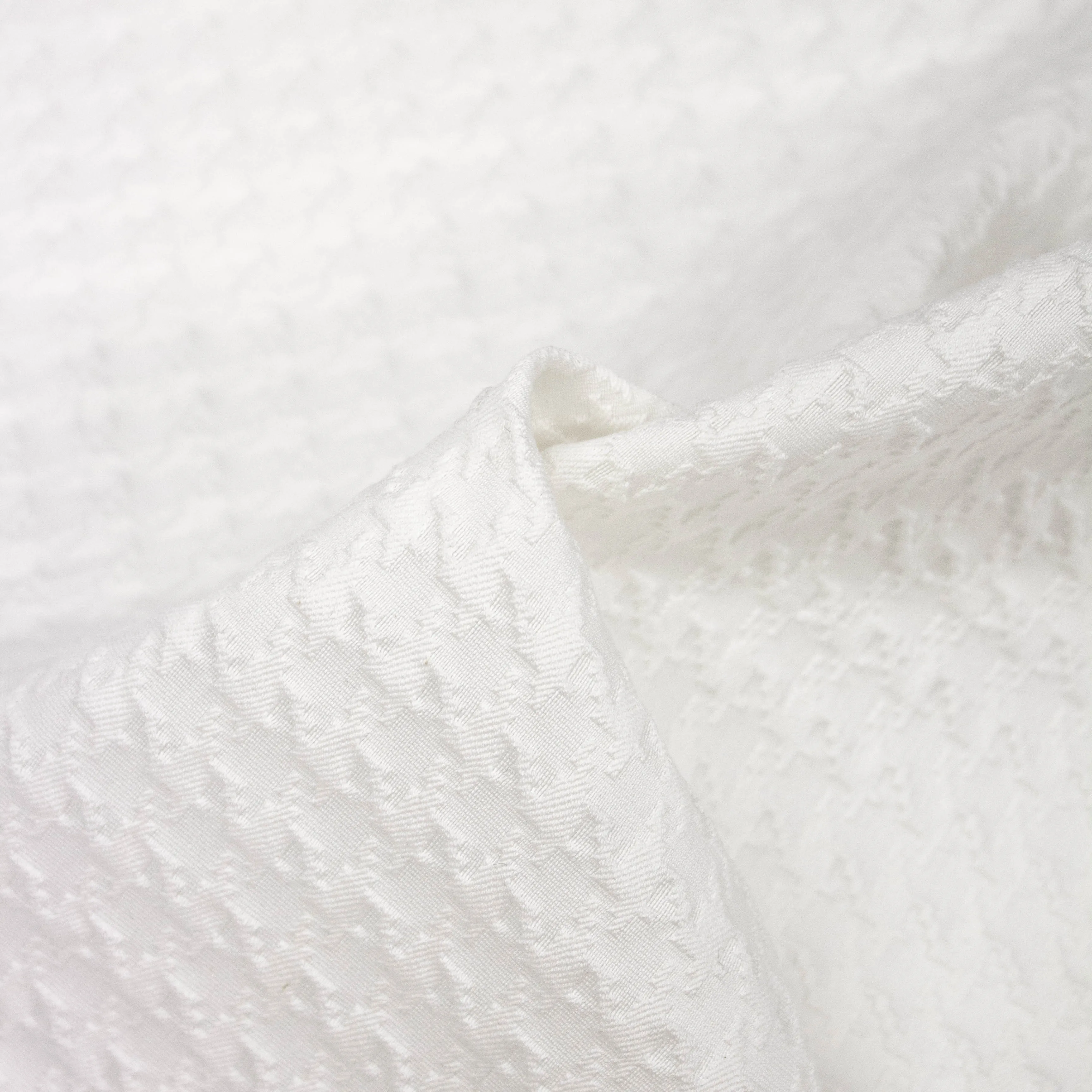 Cedris Off White Pied De Poule Polyester Jacquard