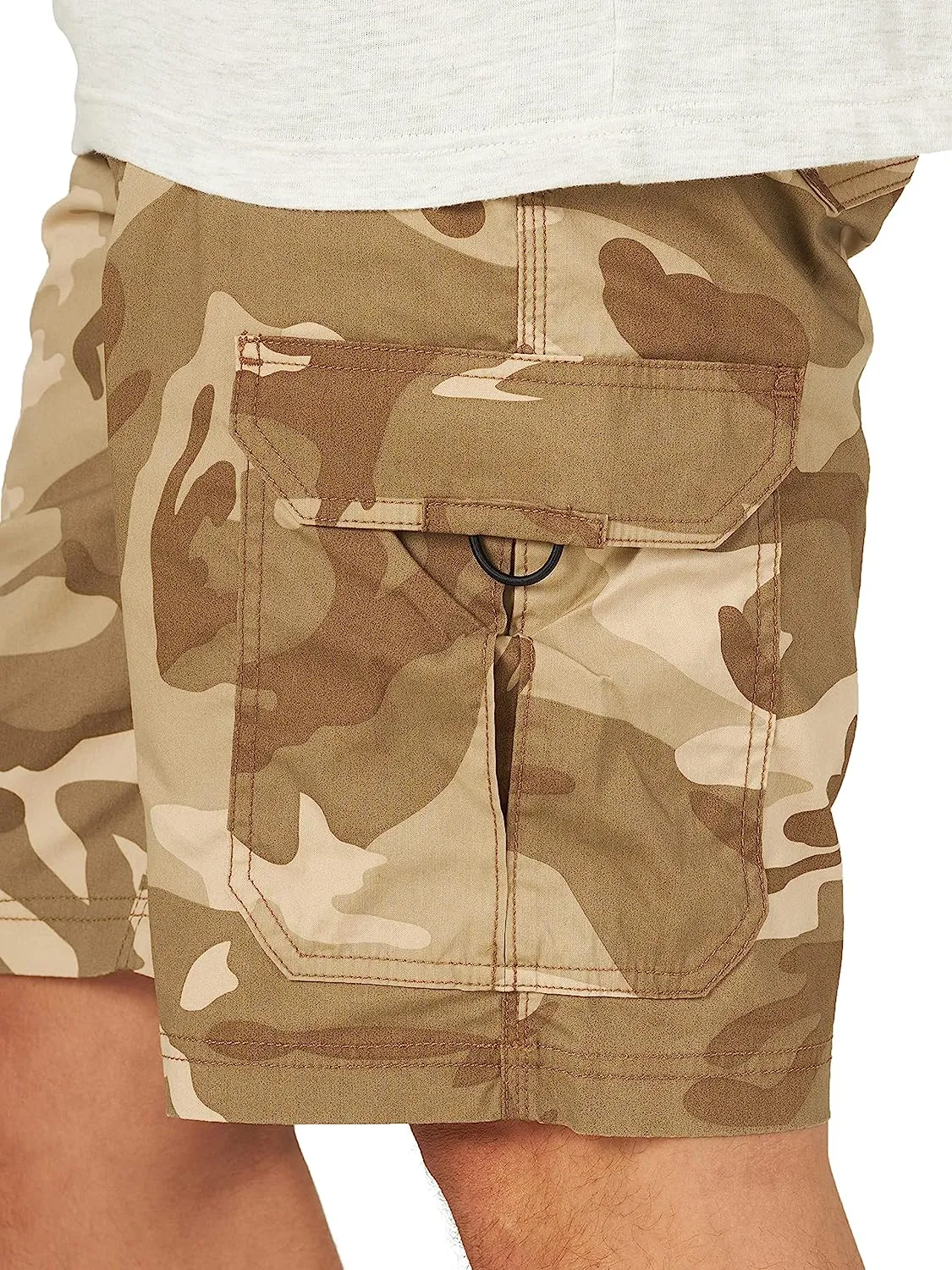 Flexible And Comfortable Cargo Shorts