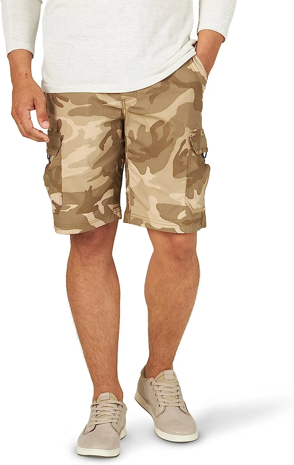 Flexible And Comfortable Cargo Shorts