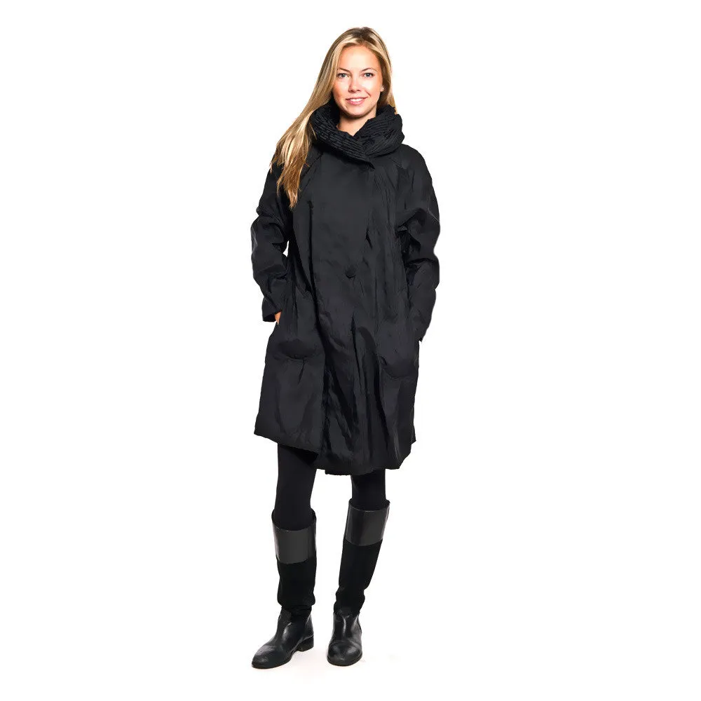 Mycra Pac Raincoat Short Donatella Black Scroll