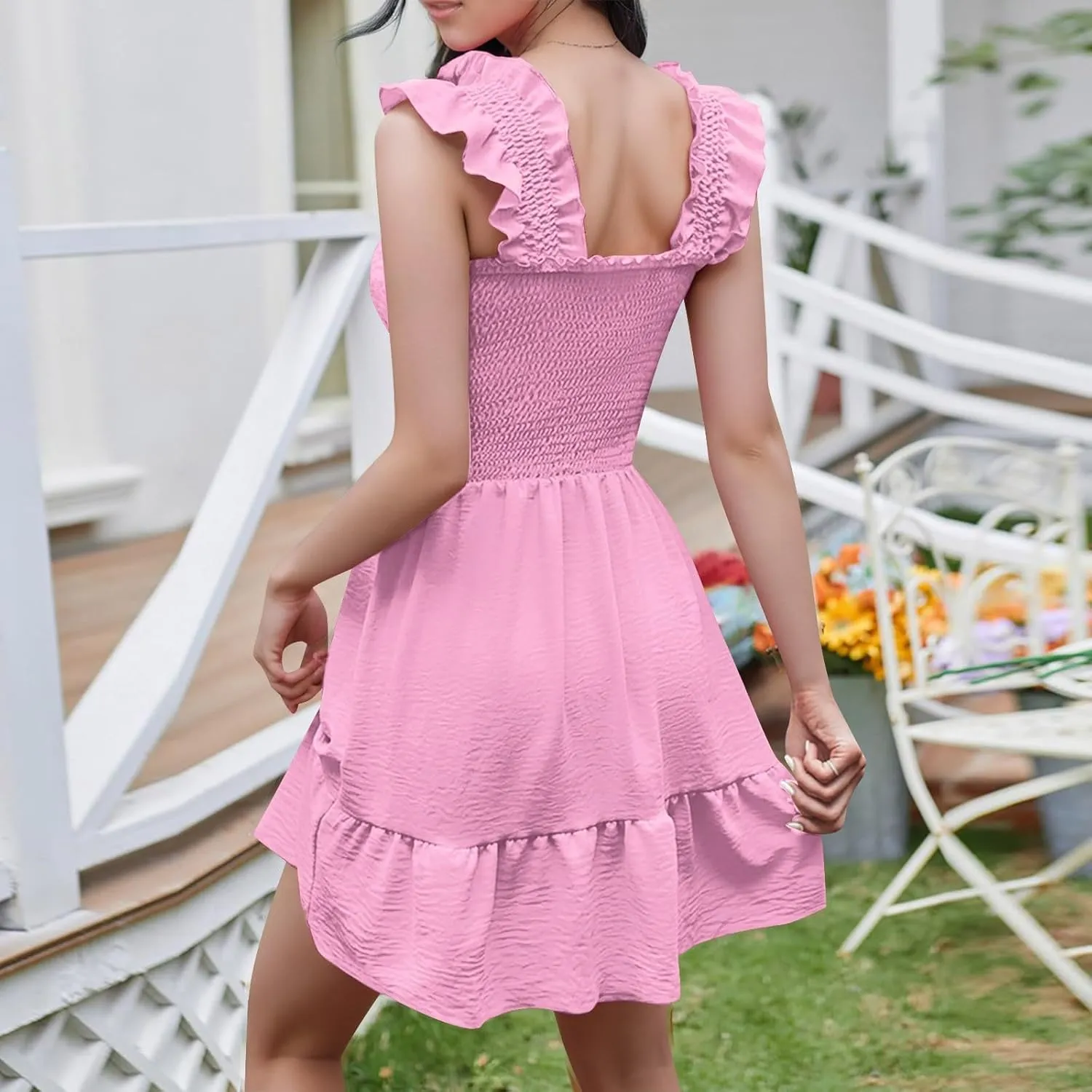 Womens Summer Casual Sleeveless Dresses Square Neck Smocked Ruffle Backless Boho Mini Dress 2024 Trendy Beach Short Sundress